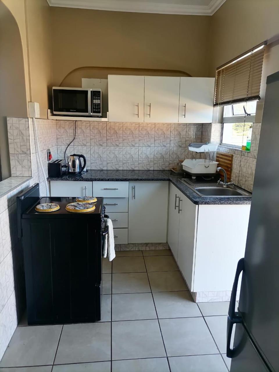 Poolside Guest House 谢普斯敦港 客房 照片